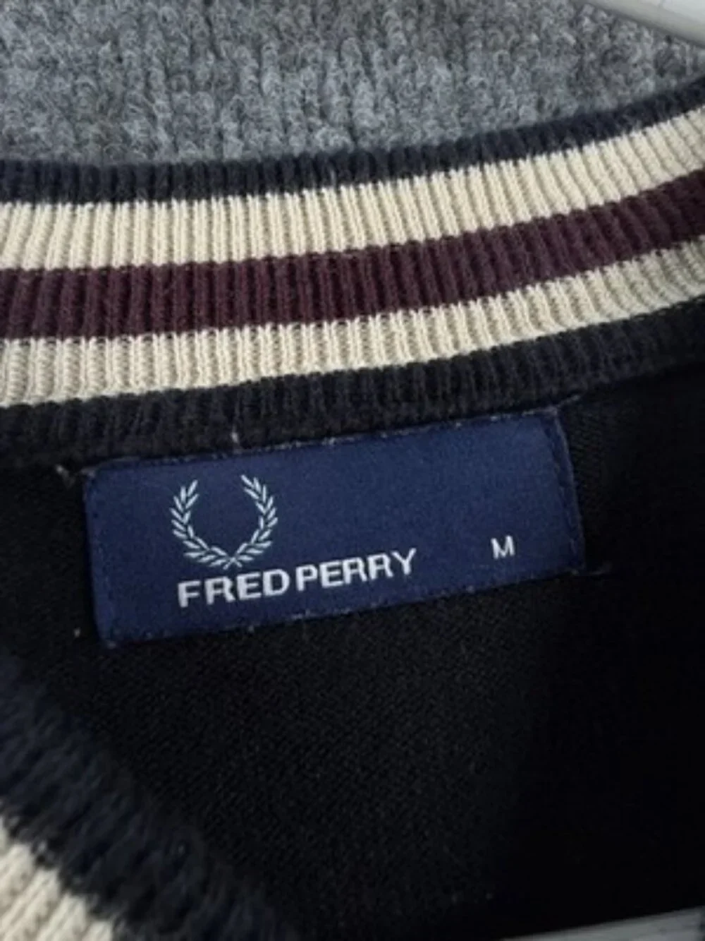 Fred Perry Black Medium Logo Cotton Crew Neck Long Sleeve Pullover Sweater Mens